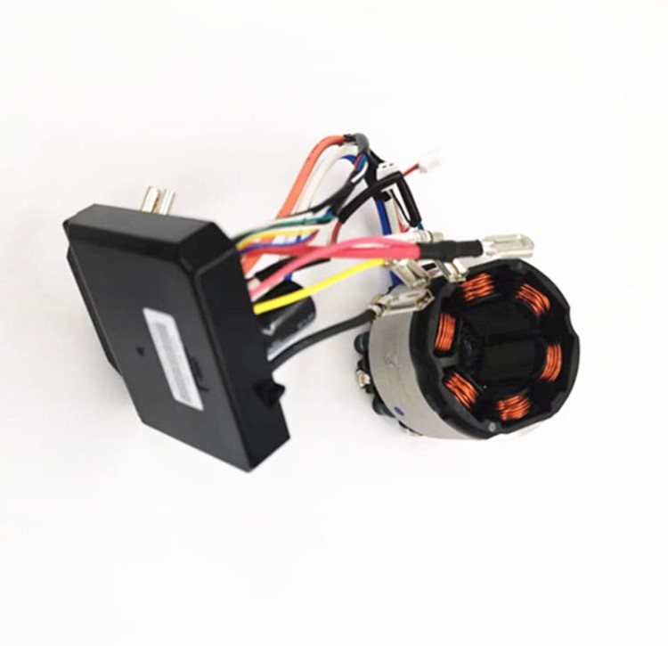 Stojan z elektroniką wiertarko-wkrętarki Makita BDF486, DDF486