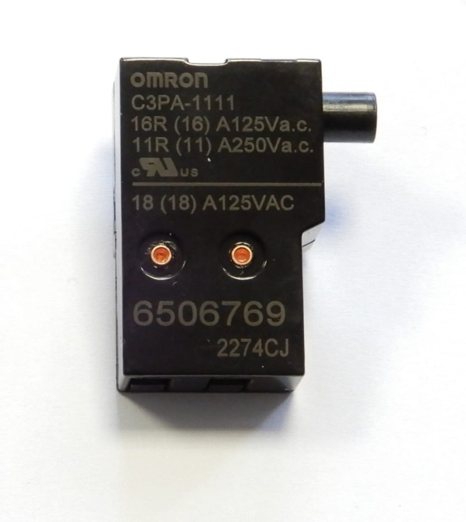 650567-4 / 650676-9 Wyłącznik młota udarowego Makita HR3540C, HR4011C, HR5211C