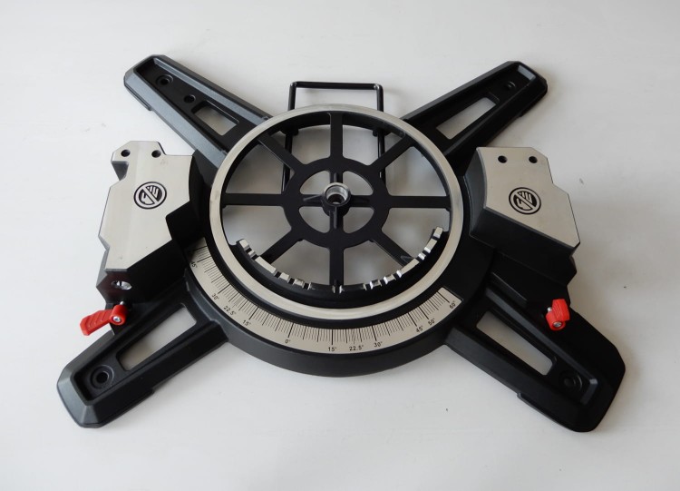 316073890 Stół ukośnicy Metabo KGS 305 M