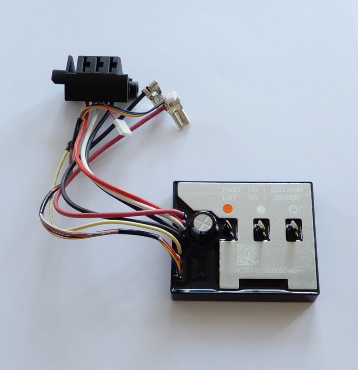 620G68-8 Kontroler elektroniczny młotowiertarki Makita BHR243