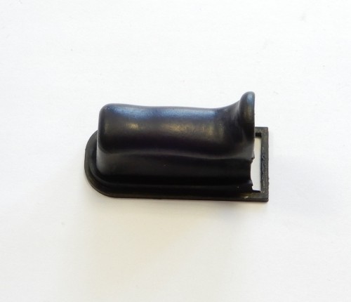 424111-1 Osłona włącznika młotowiertarki Makita BHR202. BHR241. DHR202. DHR241