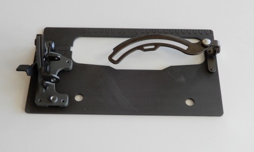 N472353 Stopa akumulatorowej pilarki tarczowej DeWalt DCS575. DCS578