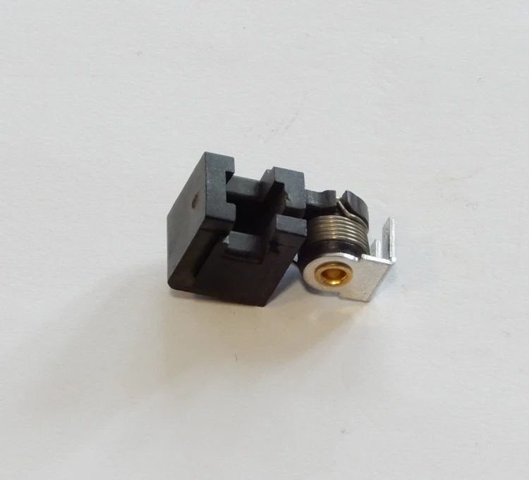 30712086027 Szczotkotrzymacz (1 szt.) magnetycznej wiertarki rdzeniowej Fein KBM32Q
