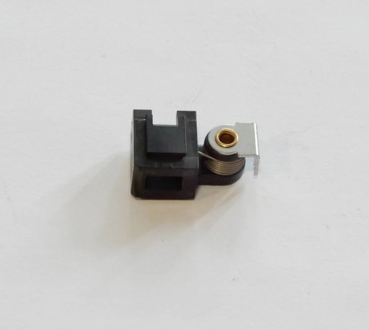 30712086027 Szczotkotrzymacz (1 szt.) magnetycznej wiertarki rdzeniowej Fein KBM32Q