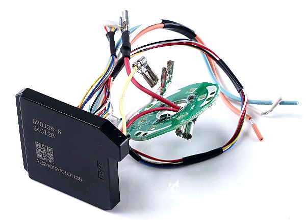 620J38-5 Moduł elektroniki / kontroler akumulatorowej wkrętarki do płyt kartonowo-gipsowych Makita DFS452